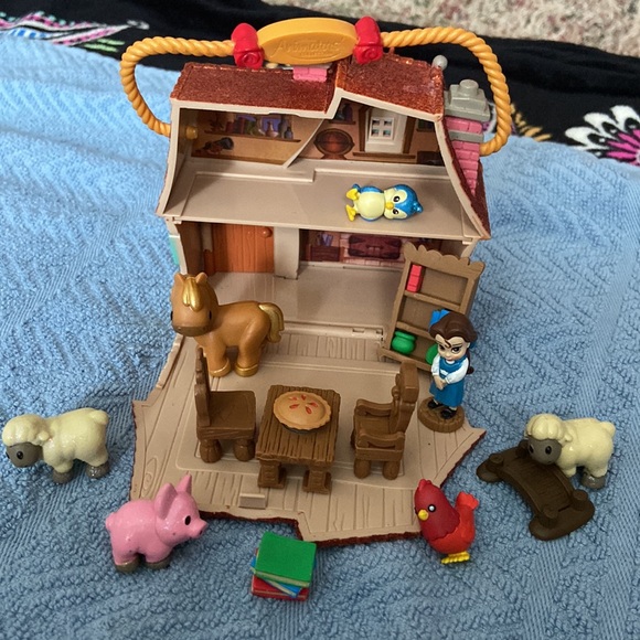 Disney Toys Disney Animators Collection Beauty And The Beast House